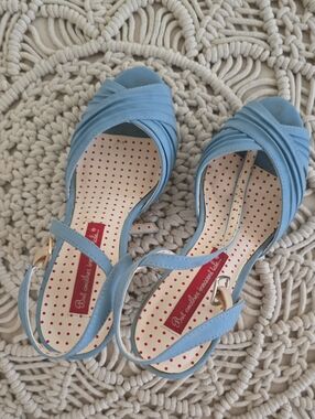 Light Blue Women's Slingback Sandals with Polka Dot Insole